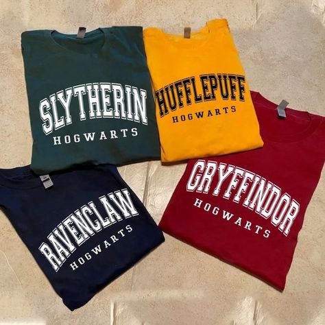 Wizard School House Shirt, Universal Studios Shirt Hufflepuff Shirt, Hogwarts Shirt, Universal Studios Orlando Trip, Universal Studios Outfit, Universal Trip, Harry Potter T Shirt, Harry Porter, Universal Shirts, Harry Potter Shop