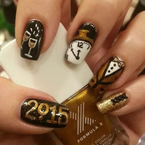 New Years Eve Nail Designs, Celebration Nails, Nails Noel, New Years Eve Nail, New Year's Eve Nails, January Nail Designs, Year Nails, New Years Nail Art, New Years Nail Designs