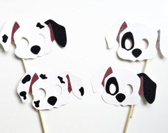 101 Dalmations Party, Photo Booth Props Wedding, 101 Dalmatians Disney, Dalmatian Party, Baby Party Themes, Accessoires Photobooth, Candy Land Birthday Party, Wedding Photo Booth Props, 101 Dalmations