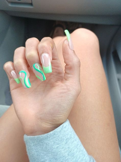 Acrylic nails with light and dark green swirls and green tips Whole Color Nails, Acrylic Nail Swirl Designs, Green Squiggle Nails, Spring Swirl Nails, Acrylics Green, Green Swirl Nails, Swirl Nails, Sweet Nails, Western Nails