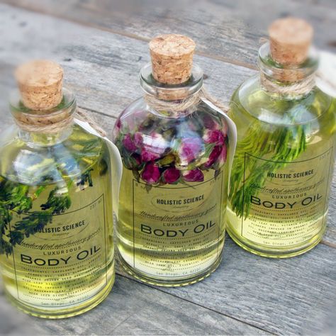 Oils Aesthetic, Body Oil Packaging, Holistic Products, Săpunuri Handmade, Magia Das Ervas, Diy Kosmetik, Herbal Products, Herbal Magic, Homemade Bath Products