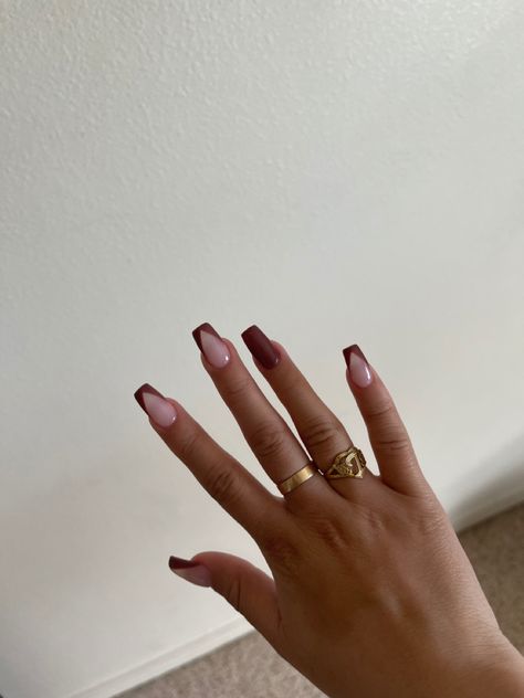 Fall inspired nails Fall Acrylic Square Nails, Trendy Fall Nails Square, Fall Acrylic Nails Coffin Medium, Trendy Fall Nails 2022 Square, Fall French Tip Nails Coffin, Fall Acrylic Nails Short Square, Tapered Square Nails Fall Colors, Square Nails For Fall, Nails Square Fall