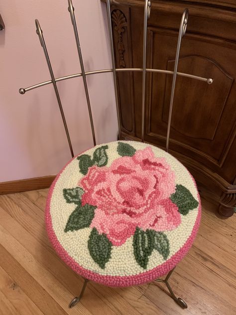 Rose Chair, Chair Pads, Punch Needle, Kids Rugs, Carpet, Pillows, Embroidery, Home Decor, Home Décor