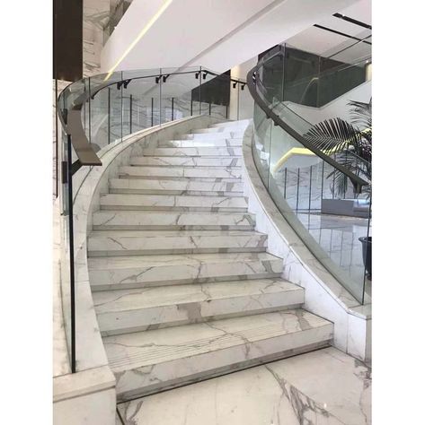 Marble Steps Stairs, Marble Steps Design, Quartz Stairs, Grey Marble Stairs, Granite Staircase Design, Steps Design Interior Stairs Granite, Stairs Marble Design, White Marble Staircase, Grand Marble Staircase