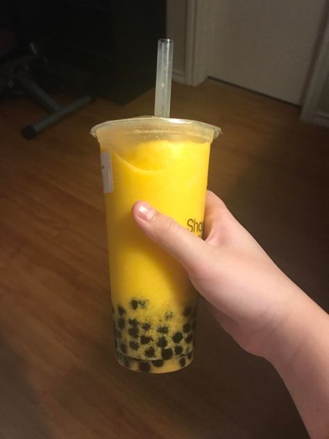 Mango Slush Boba, Mango Boba Aesthetic, Boba Slushie, Banana Boba, Mango Boba Tea, Boba Mango, Mango Bubble Tea, Mango Boba, Boba Smoothie