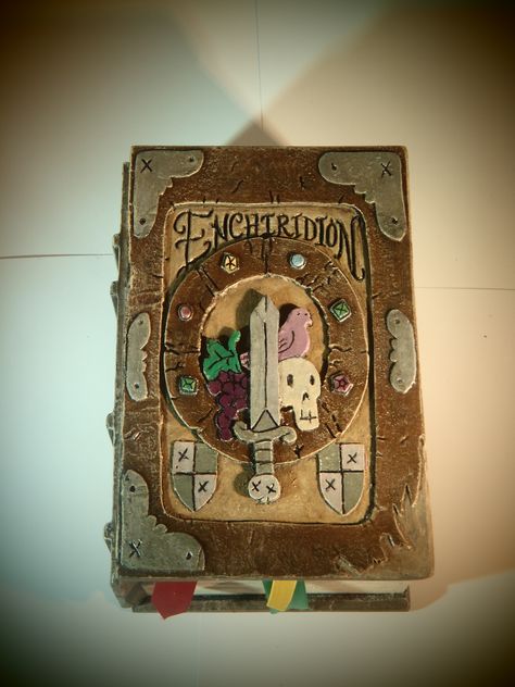 Adventure time Enchiridion Deck book Adventure Time Enchiridion, Adventure Time Book, Adventure Time Gift, Adventure Time Crafts, Art Adventure Time, Goth Stuff, Cartoon World, Adventure Time Art, Diy Book