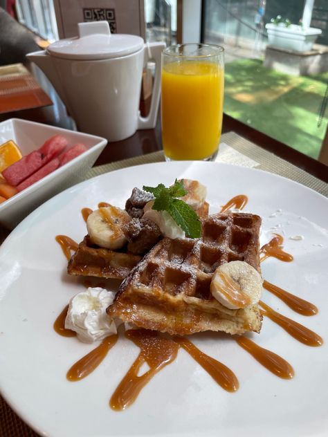 #dubai #dubaimarina #breakfast #waffles #foodstagram #foodphotography #food Breakfast In Dubai, Breakfast Snap, Food Aesthetics, Breakfast Waffles, In Dubai, Waffles, Food Photography, Dubai, Wine