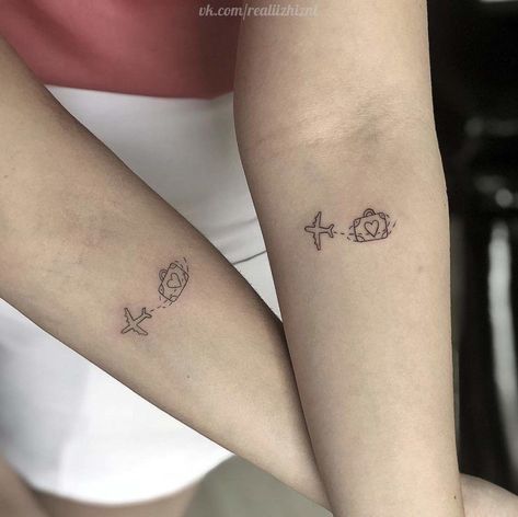 Plane Tattoos, Traveler Tattoo, Meaningful Couple Tattoos, Couple Tattoos Ideas, Sister Tattoos For 2, Matching Sister Tattoos, Travel Tattoos, Sister Tattoo, Matching Couple Tattoos