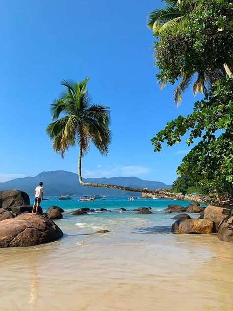 Praia do Aventureiro, em Ilha Grande: Como chegar e o que fazer Go Brazil, Gap Year Travel, Travel South, World Photography, South America Travel, China Travel, England Travel, Canada Travel, Thailand Travel