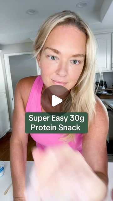 Melanie Manar | glp-1 health and nutrition coach on Instagram: "This high protein chips and dip will make your summer and packs in 30g of protein #proteinsnack #weightloss #healthysnacks #glp1snacks #highproteinsnack" Glp1 Snacks, 20g Protein Snacks, High Protein Travel Snacks, Protein Dips, High Protein Snacks Low Carb, Protein Snacks Low Carb, 30 G Protein, 30g Of Protein, Grain Free Snacks