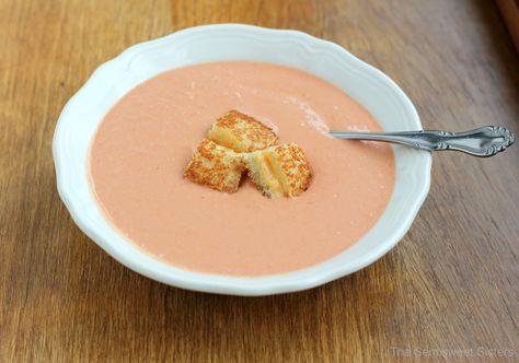 Beach Bar Tomato Soup & Grilled Cheese Croutons Recipe Beach Bar Tomato Soup, Tomato Soup With Grilled Cheese, Soup Grilled Cheese, Grilled Cheese Bar, Soup With Grilled Cheese, Tomato Soup Grilled Cheese, Croutons Recipe, Grilled Cheese Croutons, Crouton Recipes