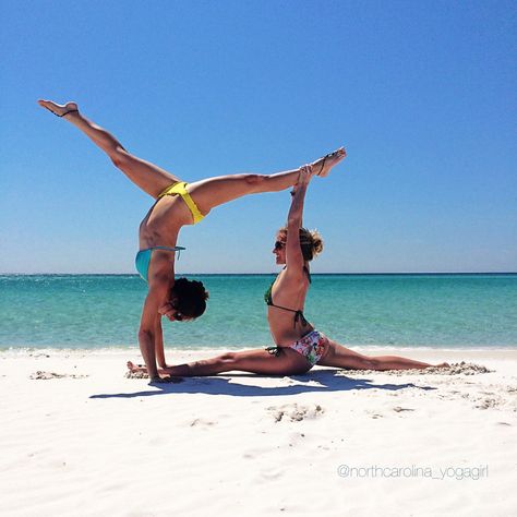 Gymnastics Poses For 2 People, Acroyoga Poses, Handstand Split, Two Person Yoga Poses, 2 Person Stunts, Two People Yoga Poses, 2 Person Yoga Poses, Couples Yoga Poses, Acro Yoga Poses