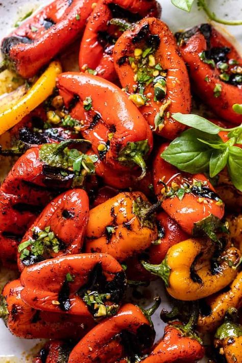 Simple Summer Dinner Recipes, Best Summer Dinner Recipes, Baby Bell Peppers, Grilled Bell Peppers, Summer Dinner Recipes, Grilled Peppers, Bell Pepper Recipes, Harvest Recipes, Summer Recipes Dinner