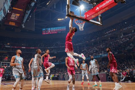 Ja Morant Pic Going Viral 🌟 | Bleacher Report Ja Morant All Star, Ja Morant Dunk Wallpaper, Ja Morant Dunk, Dunk Wallpaper, Dunk Contest, One Last Dance, Alley Oop, Design Jersey, Bleacher Report