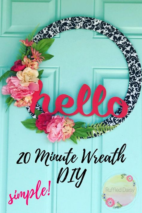 Quick and Easy HELLO Wreath PIN Hello Wreath, Diy Summer Decor, Colorful Office, Diy Ruffle, Creative Planner, Upcycle Decor, Wreath Diy, Different Holidays, Vinyl Crafts