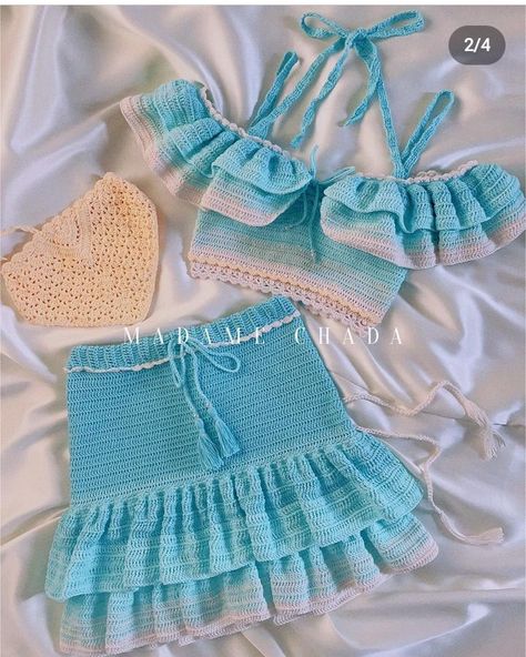 Mermaid Core Skirt, Twice Crochet Outfit, Blue Beach Outfit, Crochet Crop Top Outfit, Mermaid Core, Chinese Fashion Street, Crochet Design Pattern, Crochet Clothing And Accessories, Crochet Stitches For Beginners