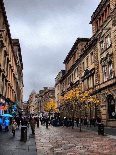 Buchanan Street in Glasgow, we stayed right in the Buchanan Galleries. It was awesome, so many great people, lots of fab shopping, and the best places to eat. Can't wait to go back as soon as possible!!! Glasgow Buildings, Uk Nostalgia, British Aesthetic, Argyle Street, Beautiful Scotland, Places In Scotland, Scotland Forever, Travel Uk, Visit Scotland