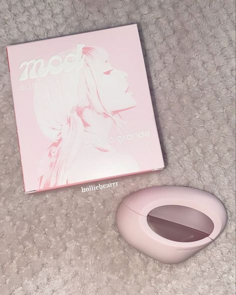 Mod Blush Ariana, Mod Blush Ariana Grande, Ariana Grande Mod Blush, Ariana Grande Core, Ariana Grande Mod, Blush Perfume, Mod Vanilla, Mod Blush, Perfume Wishlist