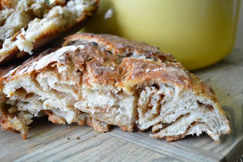 No Knead Cinnamon Swirl Bread | Crumbs Above Gold Flavored Breads, Cast Iron Bread, Vegetarian Stuffing, Cinnamon Bread Recipe, Savory Breads, Cinnamon Roll Bread, Oven Bread, Swirl Bread, Dutch Oven Bread