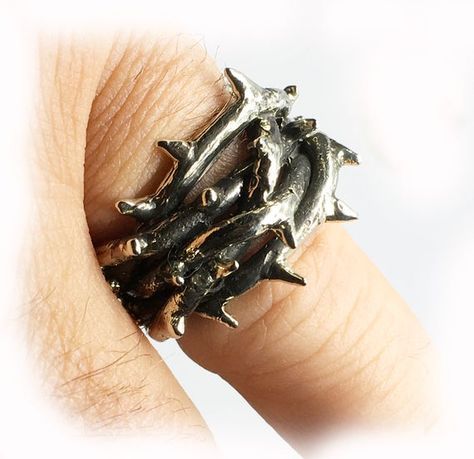 Hey, I found this really awesome Etsy listing at https://www.etsy.com/listing/622404583/crown-of-thorns-silver-ring-v3 Eric Aesthetic, Crown Of Thorns Ring, Enchanted Items, Thorns Ring, Thorn Ring, The Crown Of Thorns, Spike Ring, Silver Skull Ring, Edgy Jewelry