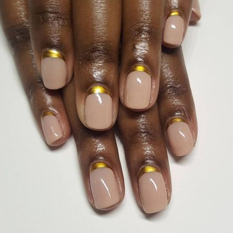 Gold Cuticle Nail Art, Minimalist Gold Nail Art, Short Manicured Nails, Beauty Nails Design, Gold Nail, Her Nails, Nails Black, Manicure Y Pedicure, Minimalist Nails