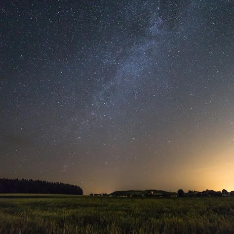 Milky way over a wheat field 😍  #photo #photography #photooftheday #schwarzwald #blackforest #waldshut #albbruck #germany #night #stars… Night Field, Field At Night, Germany Night, Night Stars, Twilight Sky, Wheat Field, Grass Field, Wheat Fields, Starry Sky