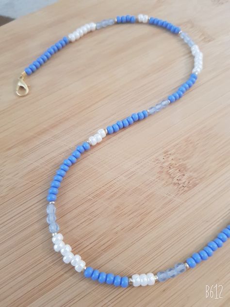 Glass Seed Bead Necklace Ideas, Glass Bead Necklace Ideas, Glass Seed Bead Bracelet Ideas, Diy Necklace Easy, Sead Bead Necklace, Blue Seed Bead Necklace, Glass Bead Necklaces, Glass Seed Bead Necklace, Preppy Necklaces