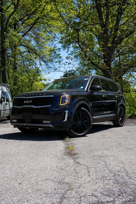 Unleash your wanderlust with this 2022 Kia Telluride SX! Where luxury meets adventure, and every journey is an invitation to explore the unknown! 🗺 📍 (Stock#FEU5159A)  #HealeyBrothers #HudsonValley #HVNY #poughkeepsieny #orangecountyny #sussexcountynj #essexcountynj #bergencountynj #kia #kiacars #kiatelluride #telluride #sx #suv Poughkeepsie New York, Chevrolet Dealership, Kia Telluride, New Hampton, Poughkeepsie Ny, Hudson Valley Ny, Chrysler Dodge Jeep, Car Auctions, 2025 Vision