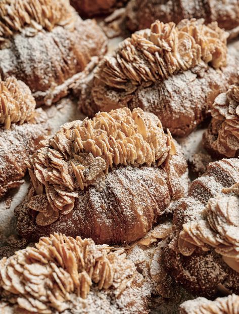 Almond Crossaint, Lune Croissanterie, Almond Croissant Recipe, Croissant Bakery, Croissant Recipes, Croissant Pastry, Almond Paste Recipes, Almond Croissants, Marzipan Recipe