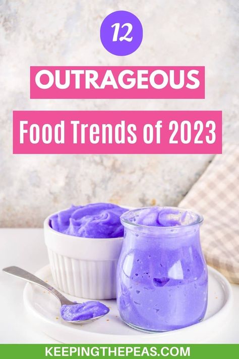 Food trends quickly come and go in today's rapidly evolving culinary landscape. What are the trendiest foods of 2023? Here's a list of what's trending in the grocery carts of millennials that you'll never find a boomer grab. Trending Desserts, Sweet And Spicy Shrimp, Healthy Foods To Make, Healthy Food Ideas, Pasta Alternative, Lunch Healthy, Trendy Food, Trends For 2024, Dinner Healthy