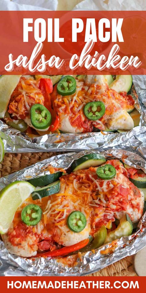 This salsa chicken foil pack recipe is a dinner time staple. Juicy chicken, vibrant salsa, fresh veggies, and cheese, foil wrapped and baked to perfection! Oven Foil Pack Dinners, Chicken Foil Pack, Papillote Recipes, Chicken Foil Packs, Chicken Foil Packets, Foil Pack Dinners, Foil Packet Dinners, Grilled Corn Salad, Foil Pack Meals