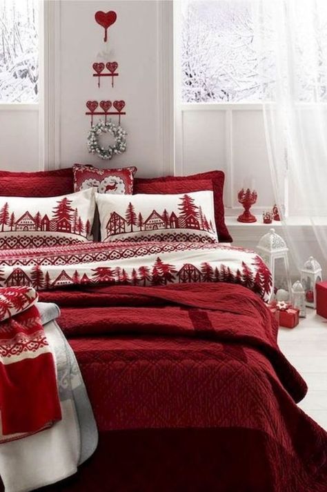 Holiday Bedroom, Living Room Door, Red Home Decor, Guest Room Decor, Christmas Bedding, Christmas Decorations Bedroom, Perfect Bedroom, Christmas Bedroom, Elegant Bedroom