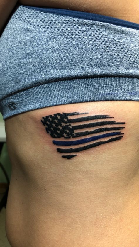 Blue Line Wife Tattoo, Simple Flag Tattoo, American Flag Tattoos For Women Small, Tattoos For Police Officers, Small Flag Tattoo, Cop Tattoo Ideas For Women, Igy6 Tattoo Beautiful, Back The Blue Tattoo Women, Blue Line Tattoo For Women