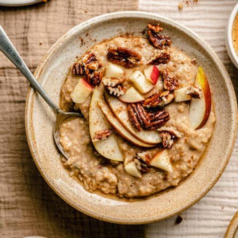 Pear Oatmeal, Vegan Butter Substitute, Hot Oatmeal, Caramelized Pear, Oatmeal Flavors, Breakfast Bowls Recipe, Honey Balsamic, Oatmeal Bowls, Balsamic Dressing