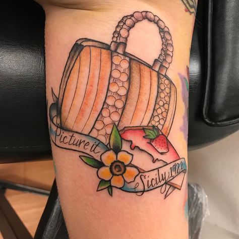 132 Likes, 4 Comments - Torrie Bustamante☠️ (@torrietilla) on Instagram: “Yasss #thankyouforbeingafriend #goldengirlstattoo” Golden Girls Tattoo Ideas, Golden Girls Tattoo, Girls Tattoo Ideas, Girl Tattoo Ideas, Girls Tattoo, Girl Tattoo, Golden Girl, Golden Girls, Make Your Mark