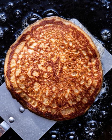 Sourdough Buttermilk, Wheat Pancake Recipe, French Toast Waffles, Freeze Pancakes, Fluffy Pancake Recipe, Whole Wheat Pancakes, Wheat Pancakes, Biscuit Rolls, Buttermilk Pancakes