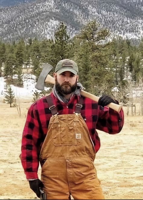 Lumberjack Aesthetic, Lumberjack Men, Beards And Mustaches, Lumberjack Style, Grunge Guys, Great Beards, Bear Men, Beard Life, Country Men