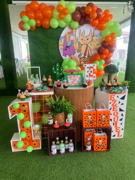 Bambam Birthday Party Ideas, Flintstones Party, Flintstones Birthday, Baby Birthday Party Theme, Birthday Party Treats, Baby Boy 1st Birthday Party, Birthday Goodie Bags, Twins 1st Birthdays, Party Themes For Boys