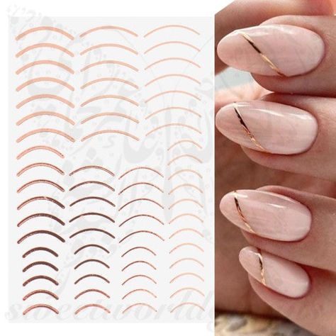 Metallic Gold Nails, Nail Stickers Designs, Planet Nails, Reflective Nails, Rose Gold Lace, Line Nail Art, Curved Nails, Nail Effects, Heart Nail