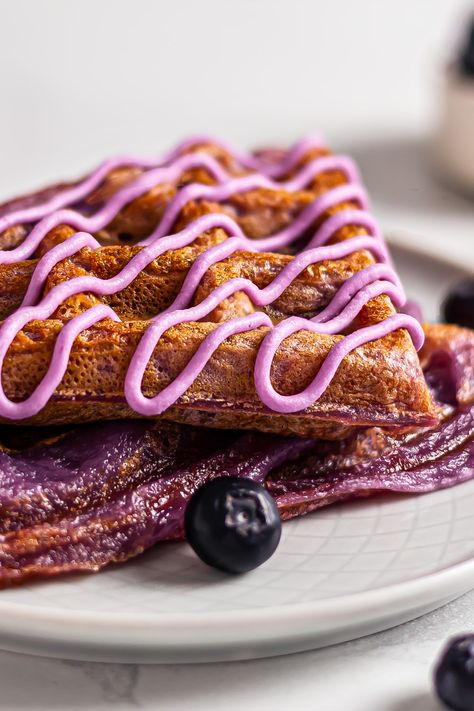 ube mochi waffles on a plate Mochi Waffle Recipe, Ube Mochi, Mochi Waffles, Dinner Waffles, Classic Waffle Recipe, Ube Halaya, Japanese Rice Cake, Ube Recipes, Plant Based Recipes Breakfast