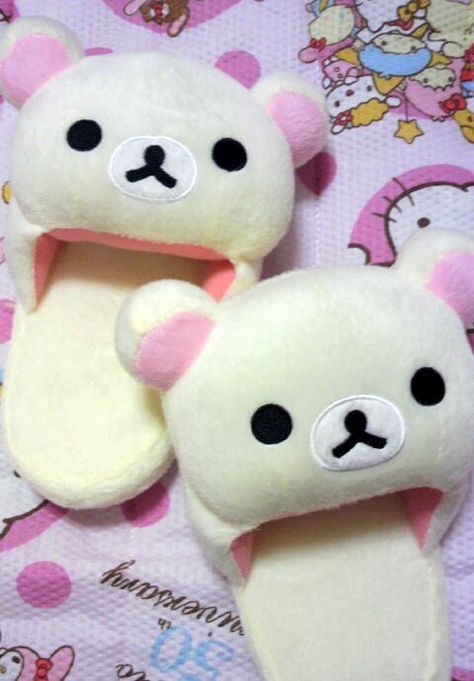 rilakkuma slippers!! Charmmy Kitty, Image Swag, Cute Slippers, Kawaii Core, Super Kawaii, Kawaii Shop, Rilakkuma, Kawaii Clothes, Teddy Bears