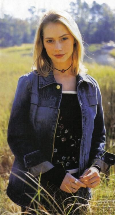 Meredith Monroe is an American actress who portrayed Andie McPhee on Dawson's Creek from 1998 to 2000, and Haley Hotchner on Criminal Minds in seasons 1-5.: Haley Hotchner, Andie Mcphee, Meredith Monroe, 2000s Girls, Dawson Creek, Oc California, Dawson's Creek, Dawsons Creek, 90s Girl