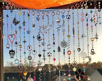 Hanging Door Beads, Crystal Veil, Carillons Diy, Veil Crystal, Door Beads, Beaded Curtain, Glass Curtain, Curtain Window, Diy Wind Chimes