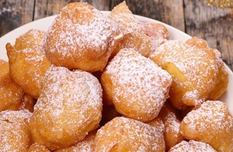 Donut Dessert, Carnival Food, Austrian Recipes, Hungarian Recipes, Portuguese Recipes, Beignets, Kefir, Cakes And More, Pretzel Bites