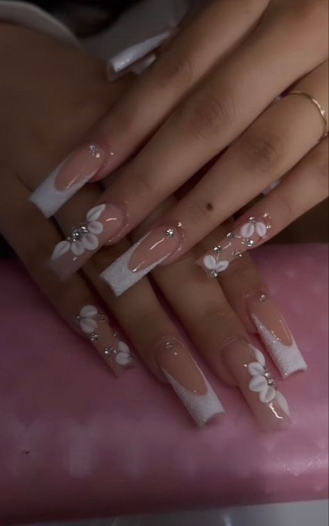 White Glitter French Tip, French Tip With Gems, Acrylic Nails 3d, Glitter French Tip, Quinceanera Nails, Colored Acrylic Nails, White Acrylic Nails, Girly Acrylic Nails, French Tip Acrylic Nails