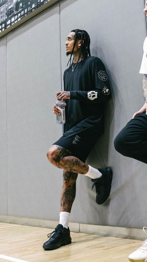 Hoopers Outfit, Jordan Clarkson Fashion, Hooper Fits, Cornrow Braids Men, Nba Style, Above The Knee Shorts, Mens Aesthetic, Jordan Clarkson, Female Volleyball Players