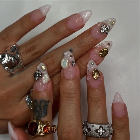 Chunky Gem Nails, Junk French Tip Nails, Almond Junk Nails, Nails Birthday Set, Vietnam Nails, Wacky Nails, Junk Nail Designs, Chunky Nails, Nail Poses