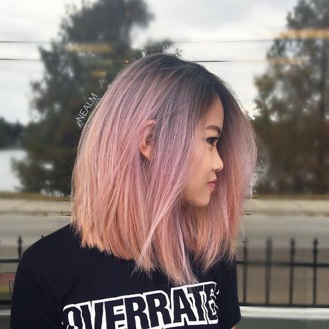 dark roots-to-light pink-to-rose pink blonde ombre Balayage Asian, Rose Gold Balayage, Hair Color Rose Gold, Long Layered Haircuts, Balayage Hair Blonde, Hair Color Pink, Hair Color Highlights, Trendy Hair Color, Ombre Hair Color