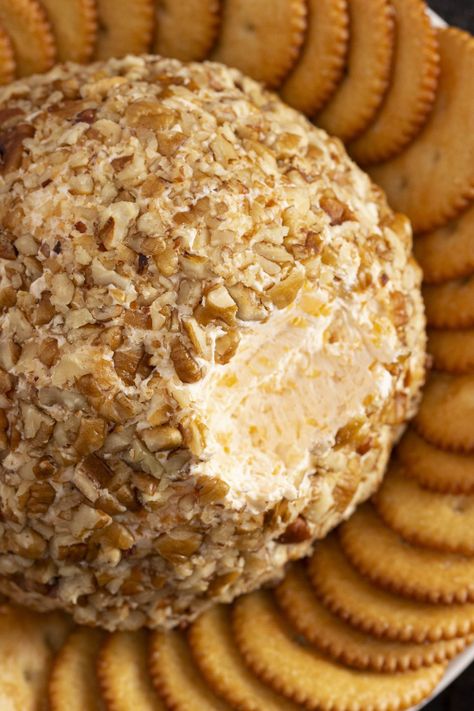 Who loves three cheese balls? This appetizer recipe is perfect for your next gluten-free holiday party! So easy to make and delicious. Easy Cheese Ball, Cheese Ball Recipe, New Years Eve Food, Easy To Make Appetizers, Jello Shot, Delicious Appetizer Recipes, Easy Cheese, Cheese Ball Recipes, Bread Appetizers