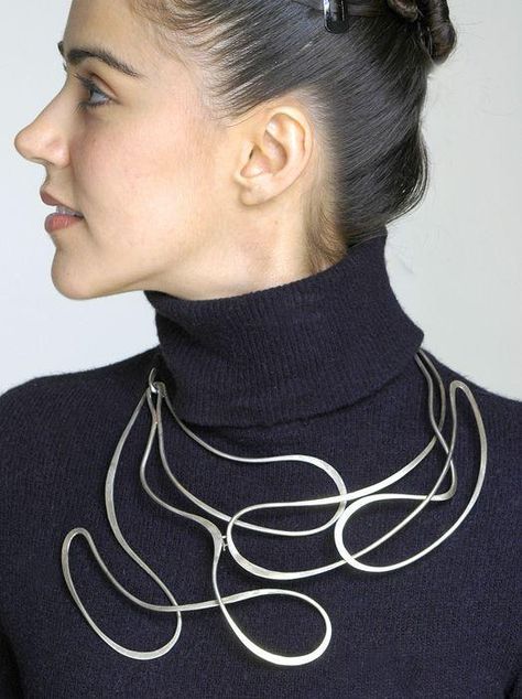 Continuous Line Drawings – Julie Cohn Design Modern Silver Jewelry Pendant, Art Smith, Sterling Necklace, Bijoux Fil Aluminium, Art Jewelry Contemporary, Modernist Jewelry, Sterling Necklaces, Unusual Jewelry, Contemporary Jewellery